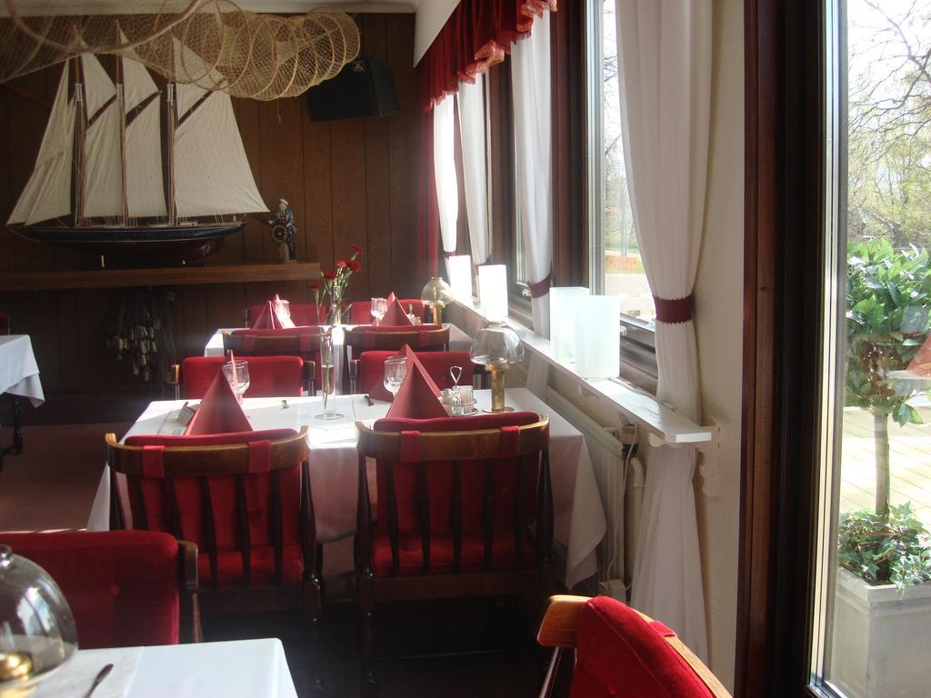 Eckeroe Hotell & Restaurang מראה חיצוני תמונה
