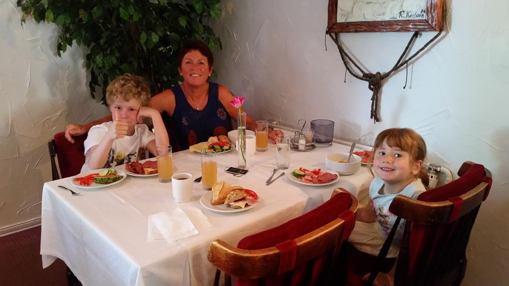 Eckeroe Hotell & Restaurang מראה חיצוני תמונה
